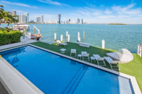 Experience Opulence Your Exclusive Waterfront Sanctuary in Miami Beach
